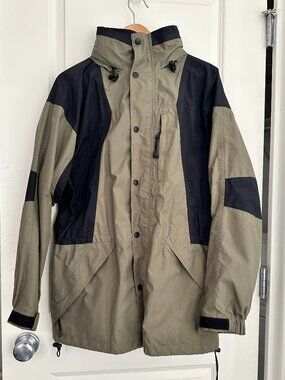 Vintage 90s Unisex REI Gore-Tex Olive & Black Jacket/raincoat w/storable hood